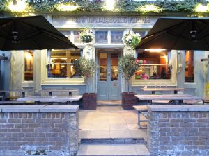 A charming pub set in a beautiful residential area, close to the hustle and bustle of Notting Hill, yet tucked away in a secret enclave all of its own. Popular with locals and tourists alike, the Ladbroke Arms is something of a destination pub